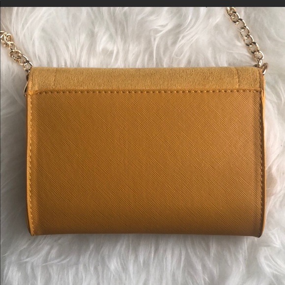 NWOT primark mustard colored purse - Picture 2 of 6